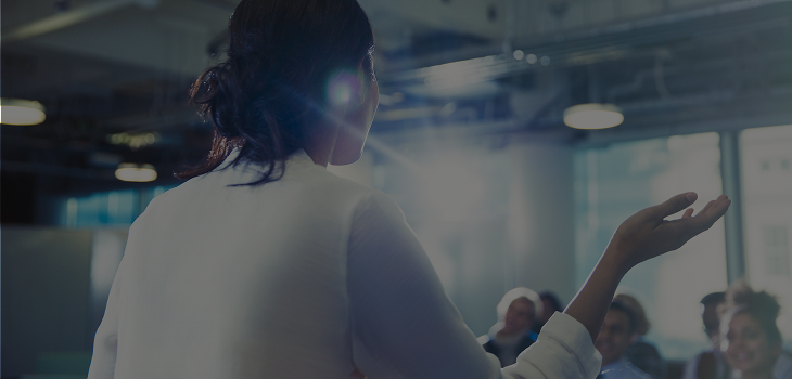 비즈니스 맞춤형 LLM 일러스트레이션